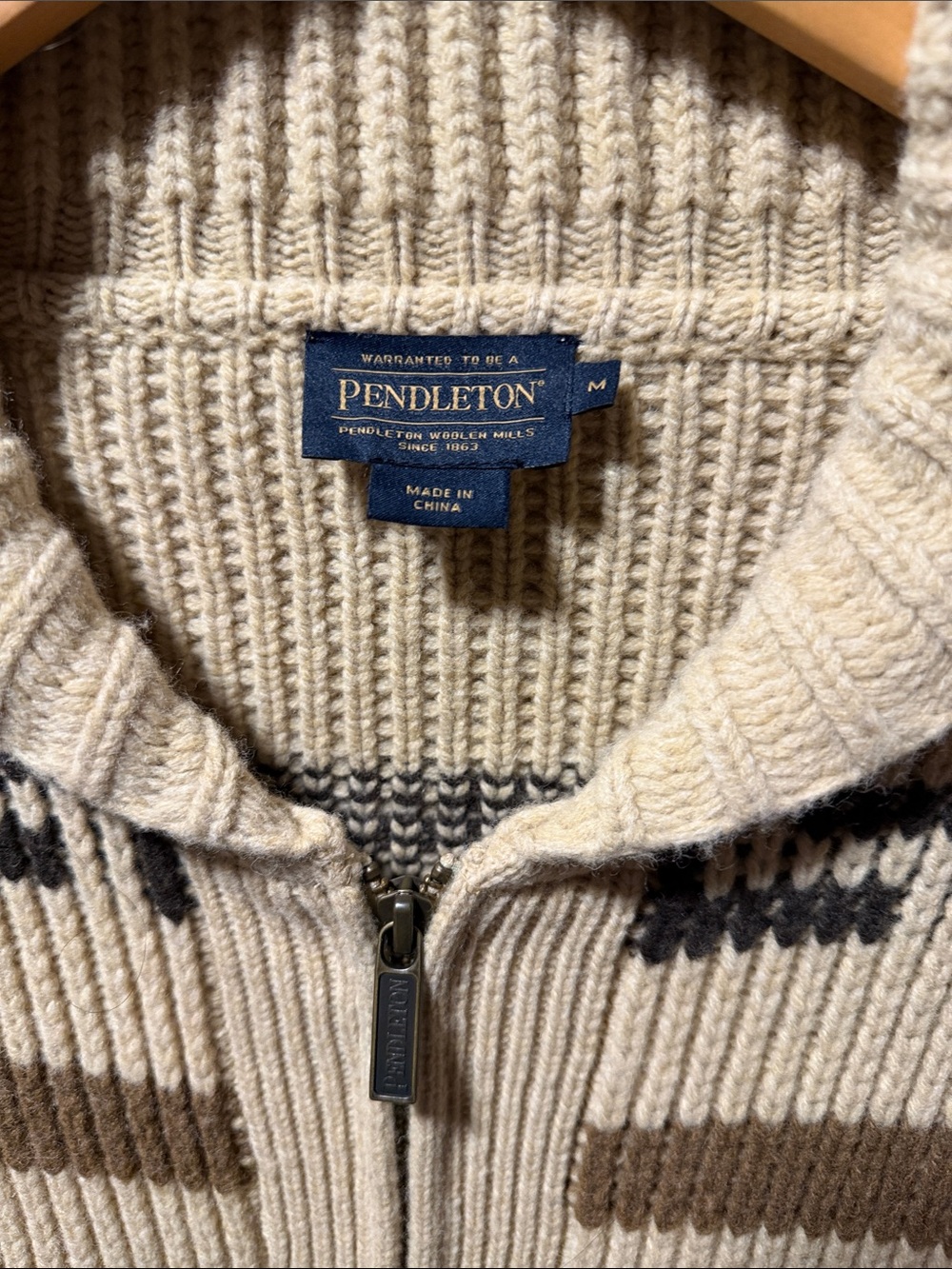 Pendleton WOMEN'S WESTERLEY CARDIGAN - Picture 5 of 7